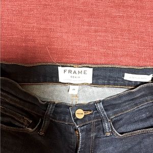 Frame Le Skinny Jeans